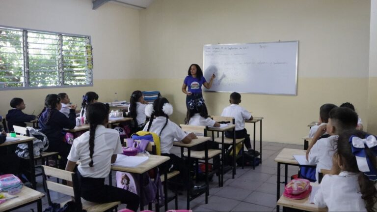 Inicio de Clases en Guaicaipuro