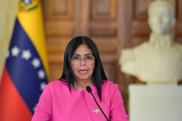cinco bancos privados