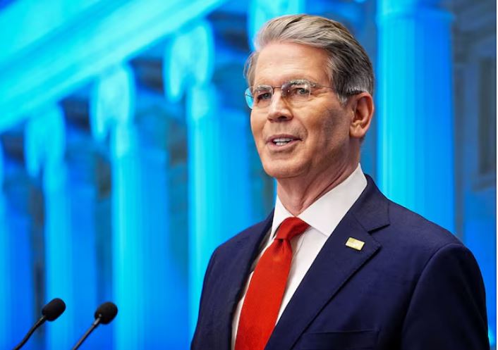 Scott Bessent anuncia posible levantamiento de sanciones en Venezuela según Reuters