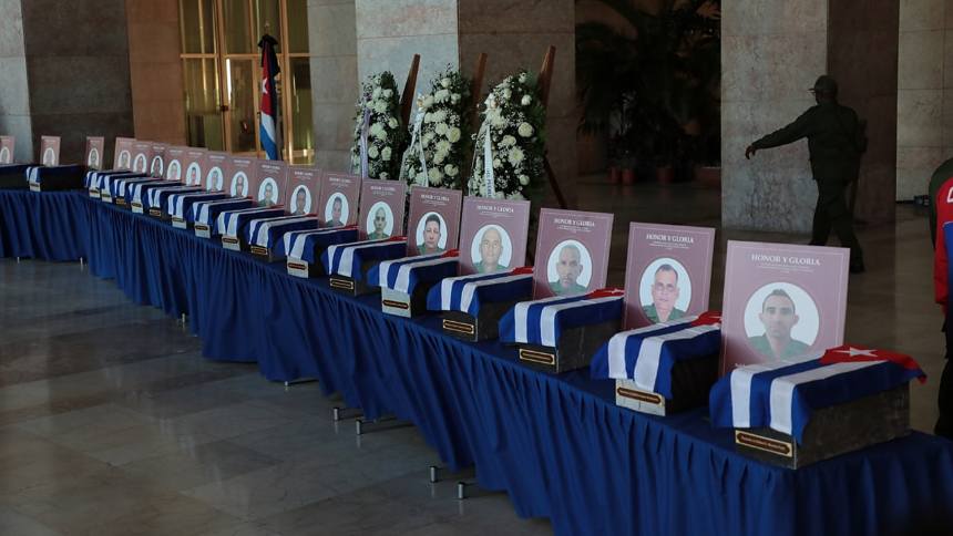 restos de militares muertos en ataques