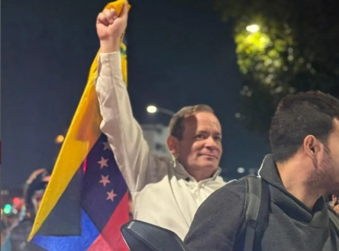 La amnistía busca chantajear